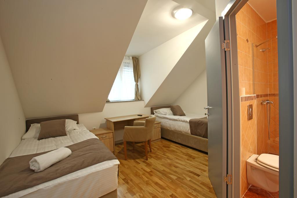 Hotel Gostilna In Prenocisca Gedzo Novo Mesto Exterior foto